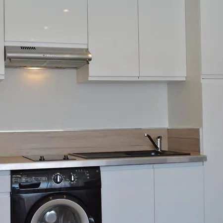 Apartment Renove Avec Parking A 850m De La Plage, Proche Port Et Commerces - Cap D'agde - Fr-1-249-252 *