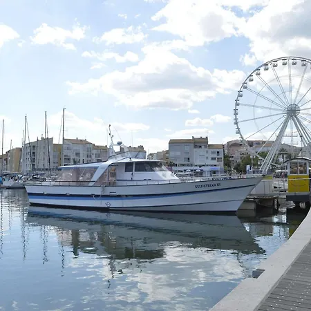 Renove Avec Parking A 850m De La Plage, Proche Port Et Commerces - Cap D'agde - Fr-1-249-252